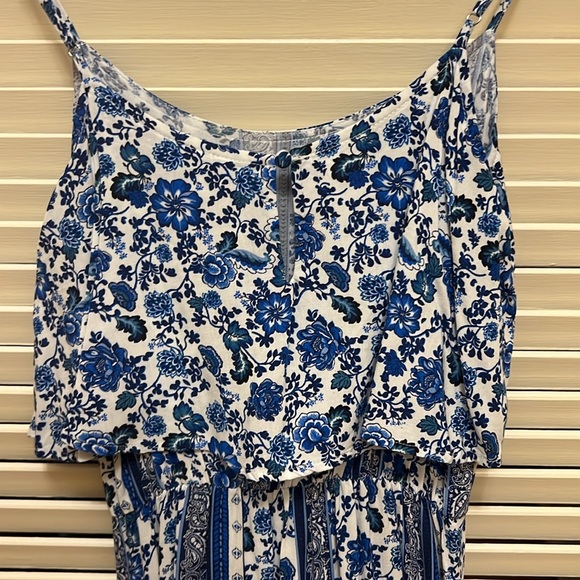 Divided by H&M Maxi Dress in Floral Blue and White, Size 2, EUC - Picture 12 of 17